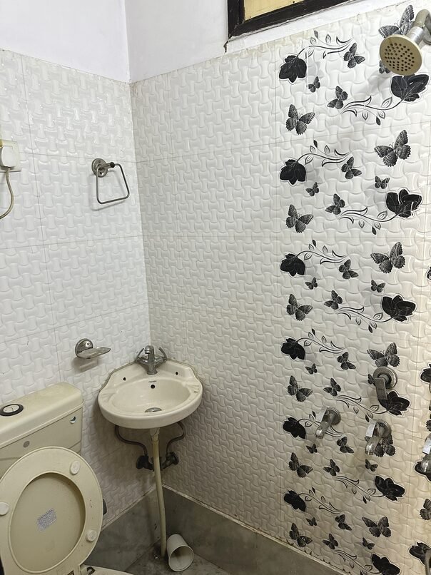 1RK Flat Near Coaching Institutes in Patel Nagar