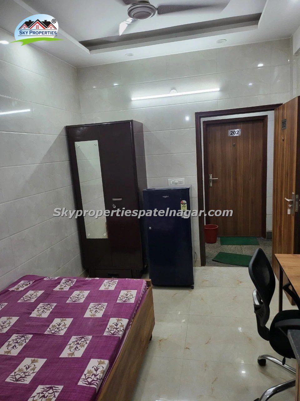 Independent Single Room for Students in Karol Bagh