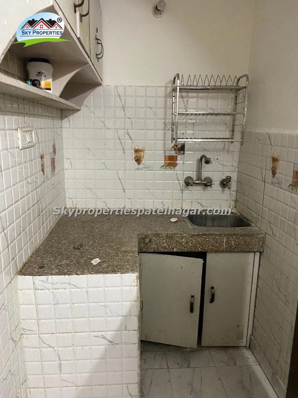 Students Welcome! 1 BHK Flat for Rent in Patel Nagar