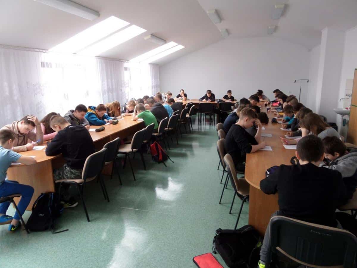 Urszulin - Turniej wiedzy Młodzież Zapobiega Pożarom na sygnale Włodawa, 112 Włodawa 