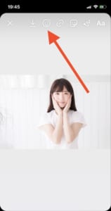 インスタのエフェクトを撮影済のカメラロールの写真に使用する方法を徹底解説 App Story