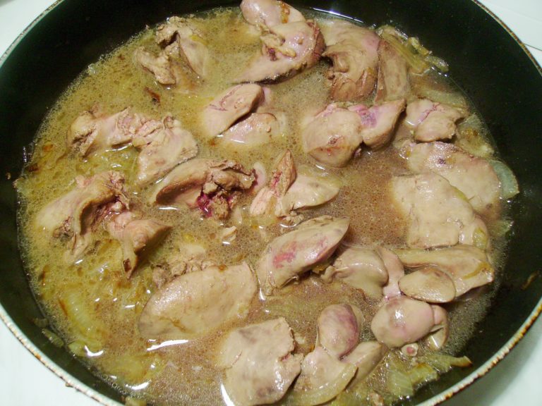 приготовление куриной печени со сметаной
