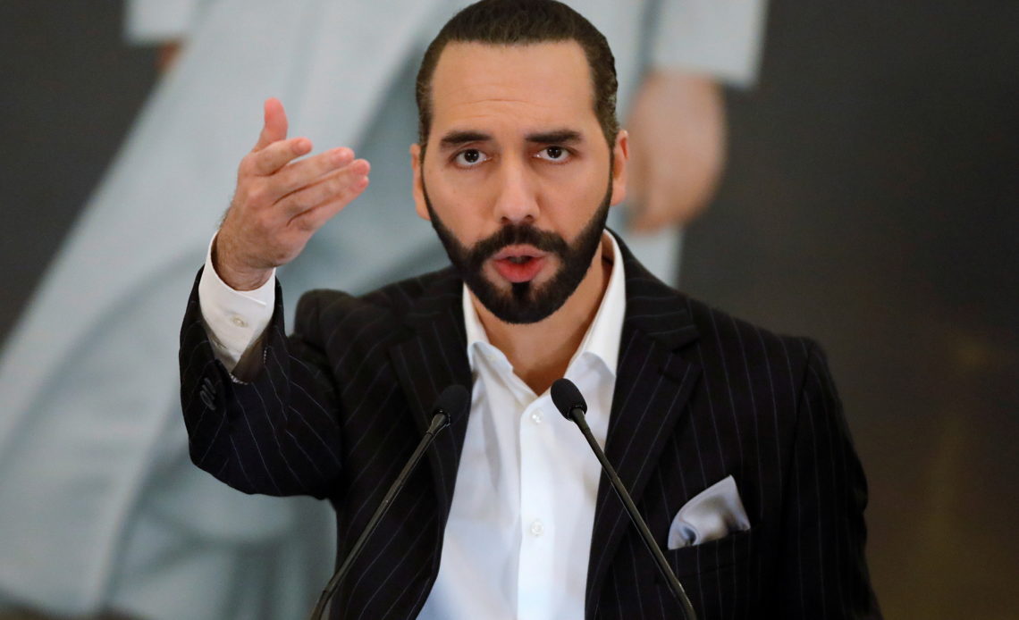 Bukele cierra la puerta a aborto y matrimonio igualitario en reforma constitucional