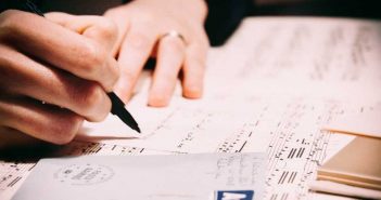 how-to-pen-the-perfect-essay-for-mba-admission-application-form-information-admission-committee-seeking-from-aspirants