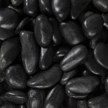 חלוקי נחל שחורים - 20 ק"ג