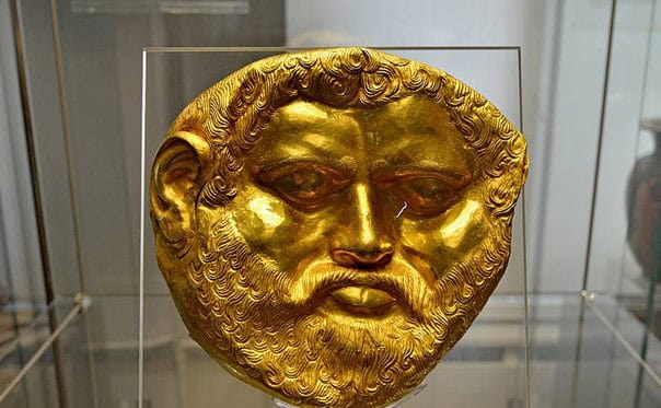 National Archaeological Museum of Bulgaria mascara funeraria tracia de oro