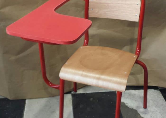 Image annonce: Chaise Semi Métallique avec Tablette écritoire