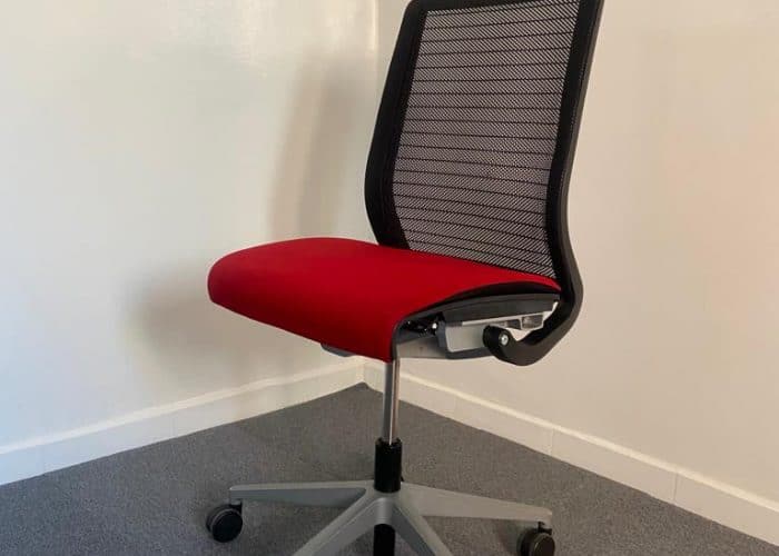 Image annonce: Chaise à roulette Steelcase thinks rouge