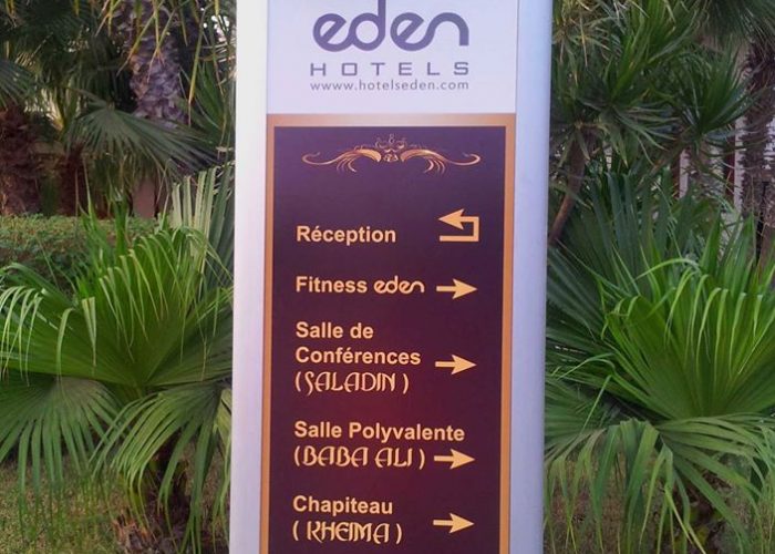 Image annonce: Etude. Realisation et fixation de vos panneaux publicitaires et enseignes lumineuses