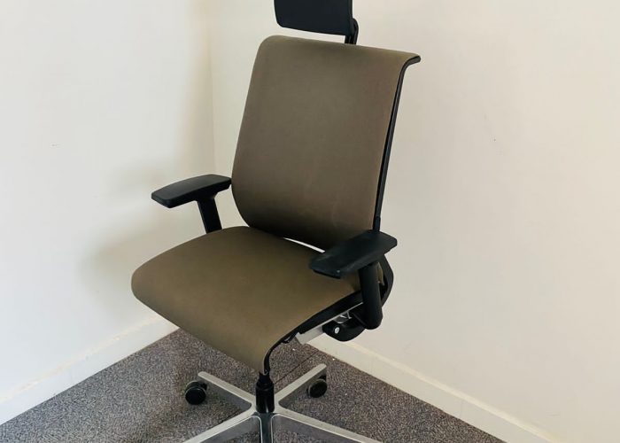 Image annonce: Chaise à roulette Steelcase thinks appui-tête