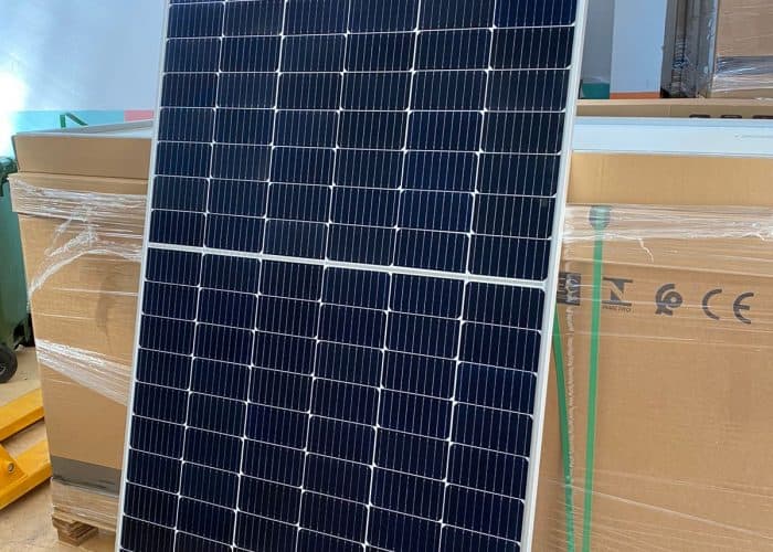 Image annonce: Panneaux solaires photovoltaïques jinko solar 560wc