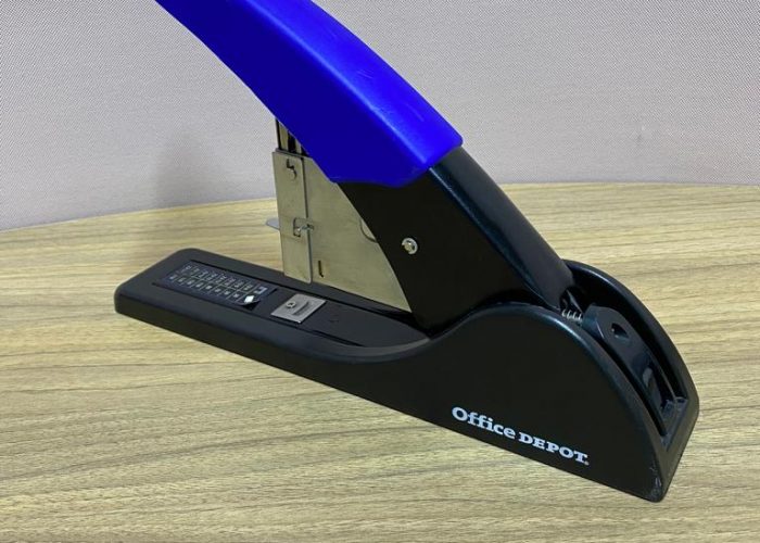 Image annonce: Agrapheuse office depot Rapid HD210