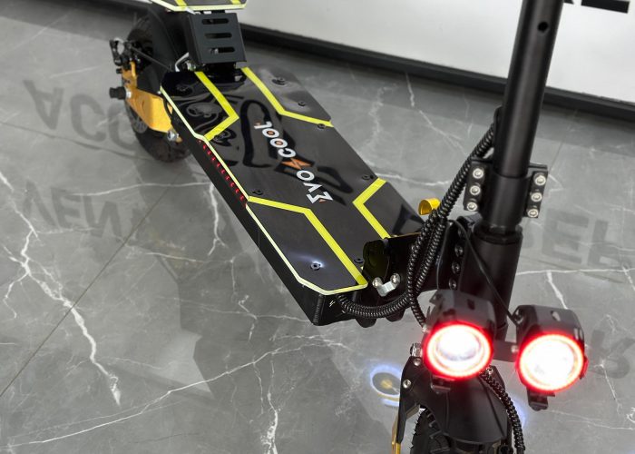 Image annonce: Evoscoot Evo Pro – Puissance et Mobilité au Quotidien