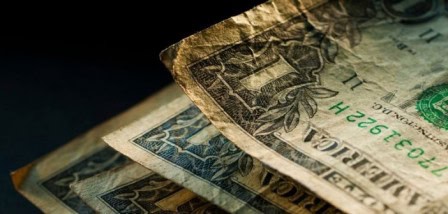 Does ‘Dirty’ Money Influence Consumer Spending? soiled notes germs bacteria buying behavior consumer