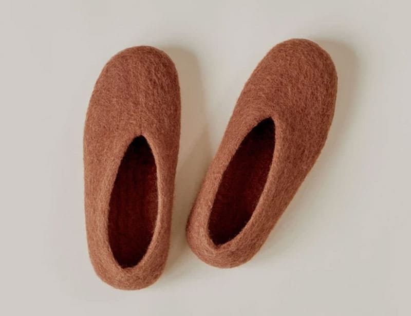 environmentally friendly slippers
