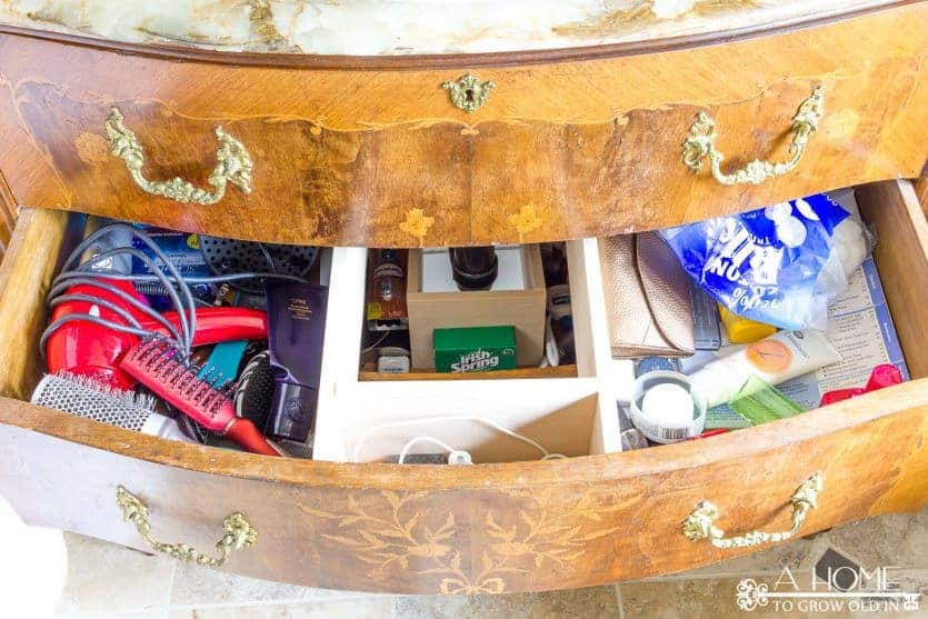 Have you turned a chest of drawers into a bathroom vanity and don't know how to organize everything? Check out all of the bathroom drawers ideas here!