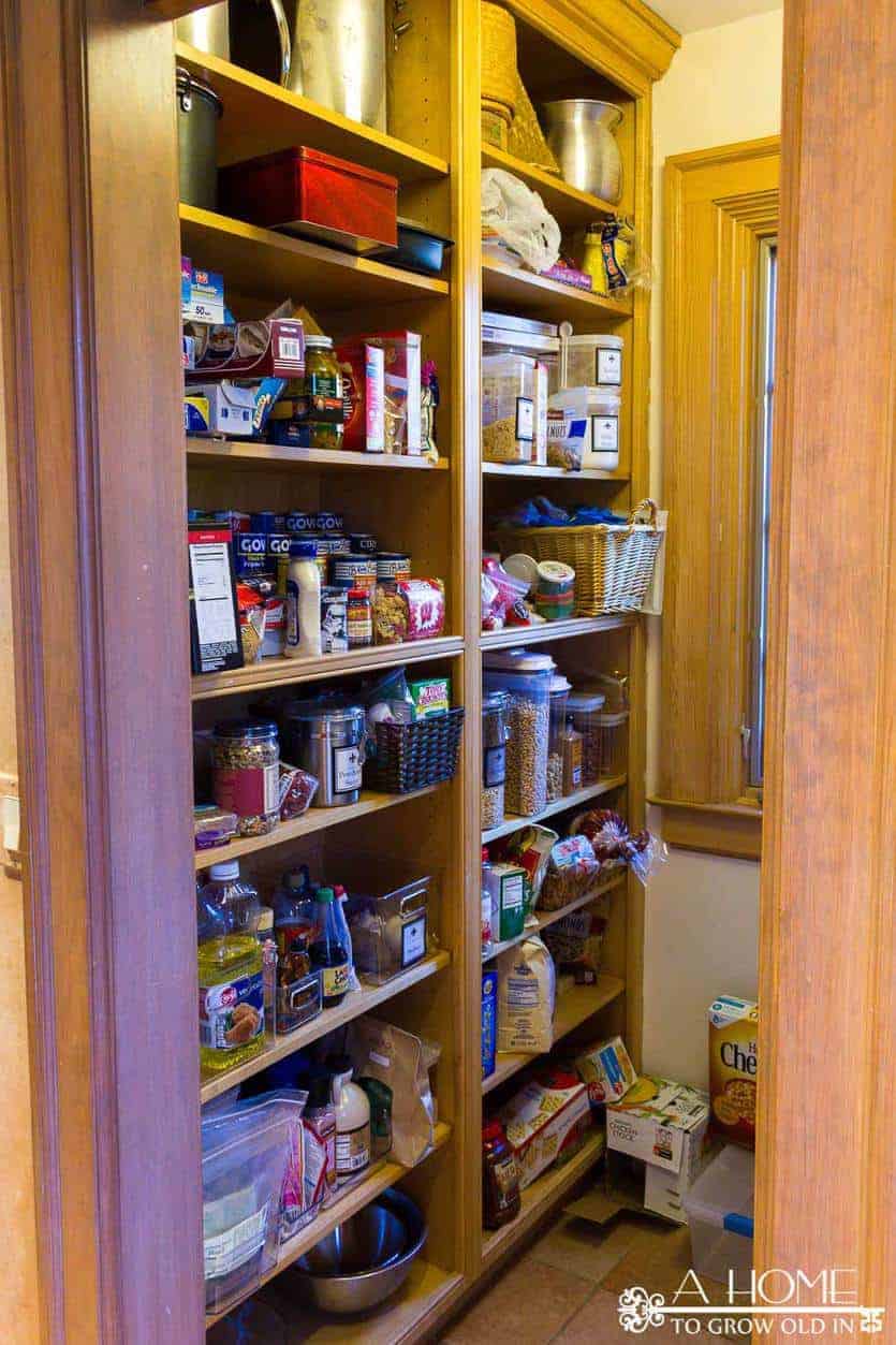 Kitchen Pantry Organization+ Free Printable Labels