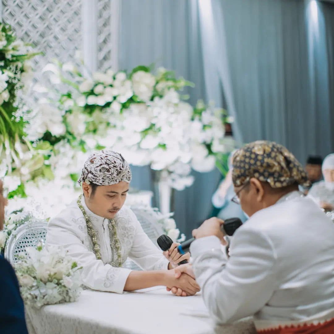 Bacaan Akad Nikah Lengkap dan Penting dalam Perayaan Pernikahan Muslim