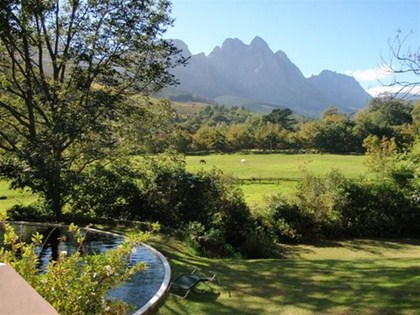 Book and travel,Die Pieke,Jonkershoek Nature Reserve hike, Cape Winelands Walk