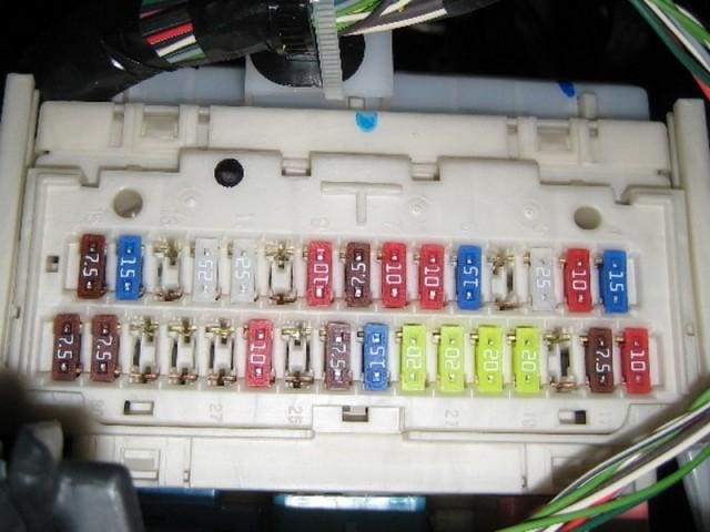 Предохранители тойота королла 150 — где найти, замена, схема