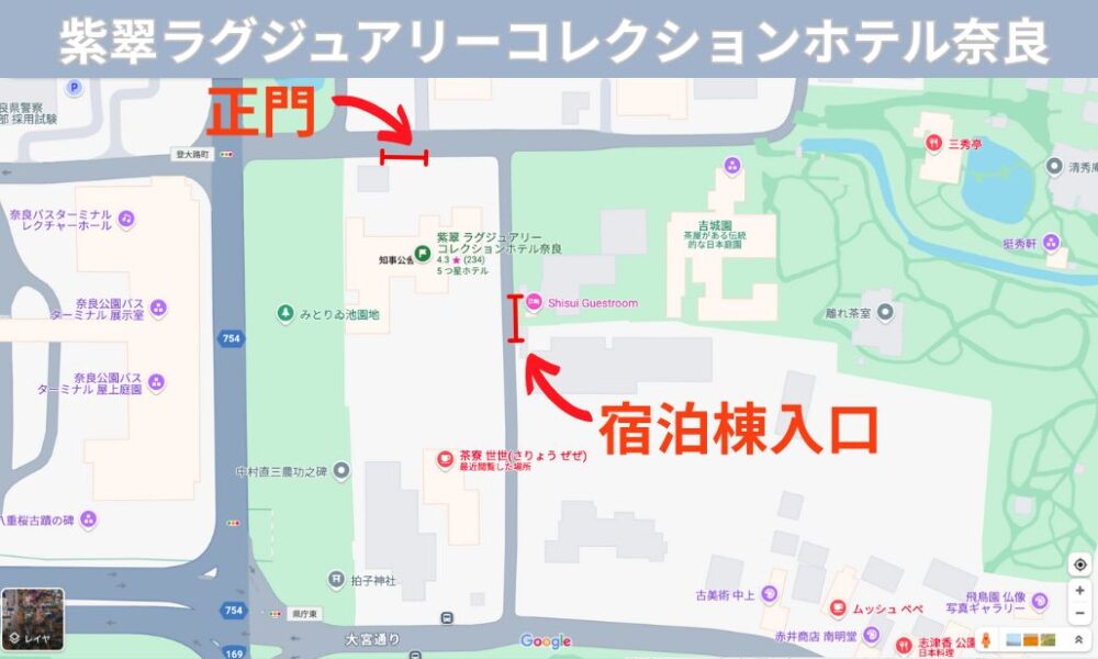 正門と宿泊棟入口の案内図