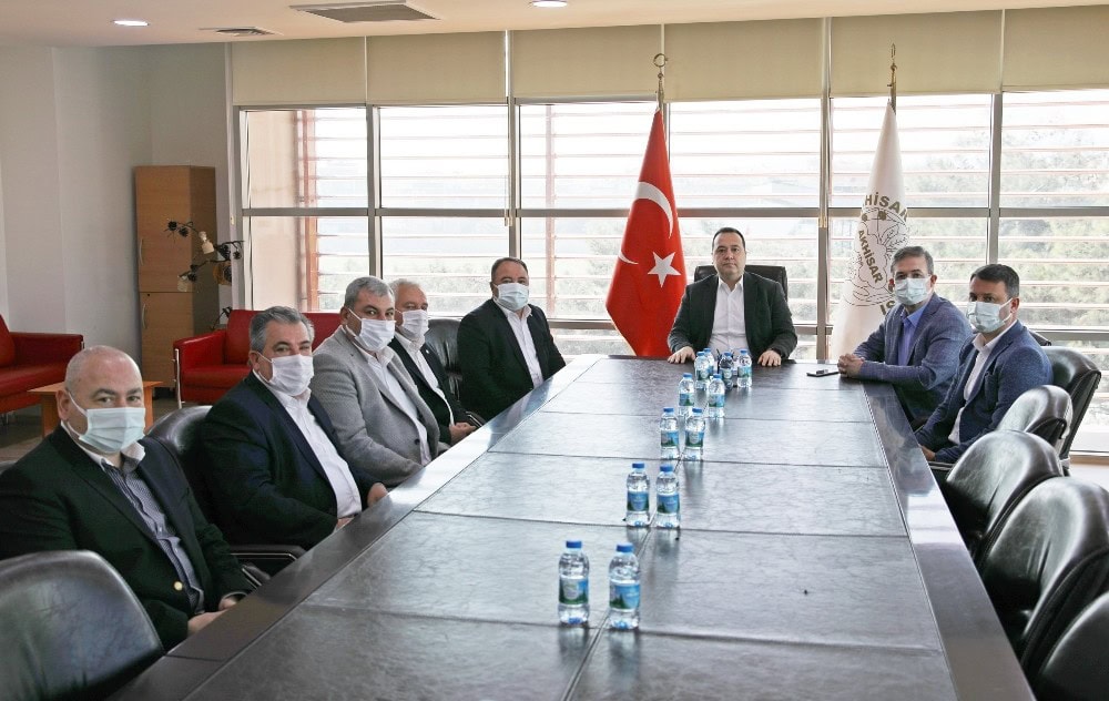 Akhisar, Manisa bölgesinde işçiye en çok zam yapan belediye oldu