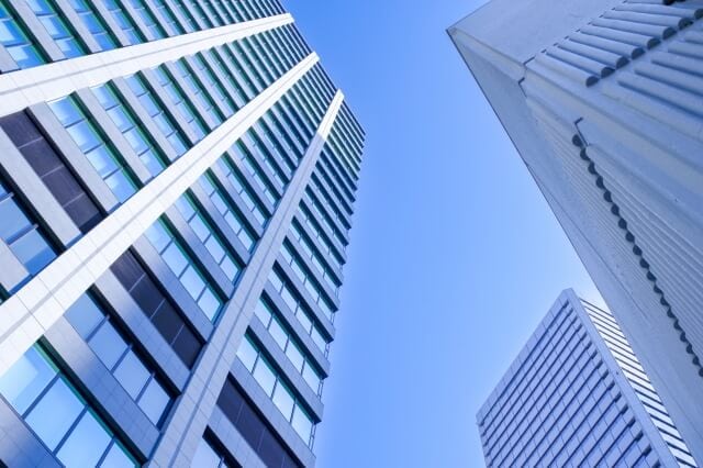 新卒で年収500万円以上を狙う方必見！平均年収が高い職種・業種ランキング
