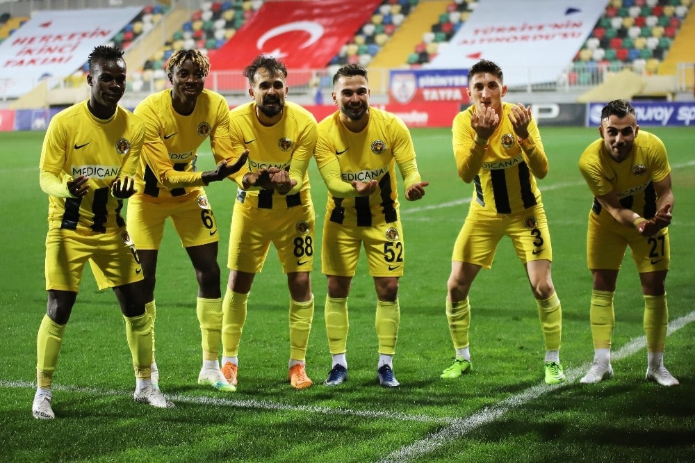 Menemen 7 maç sonra güldü