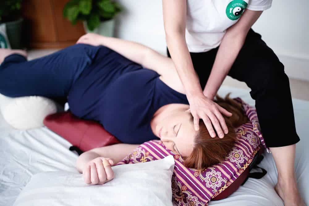 esperanza-holistics_pregnancy-shiatsu-massage_4658