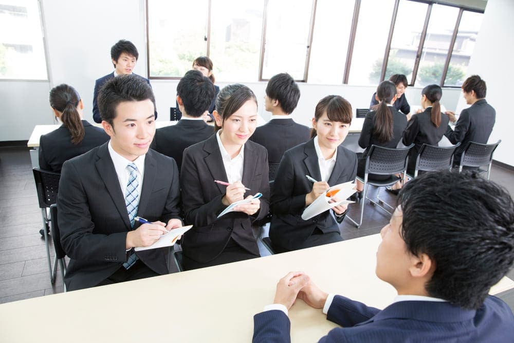 大学3年で就活を何もしてない26卒が内定を勝ち取るコツ
