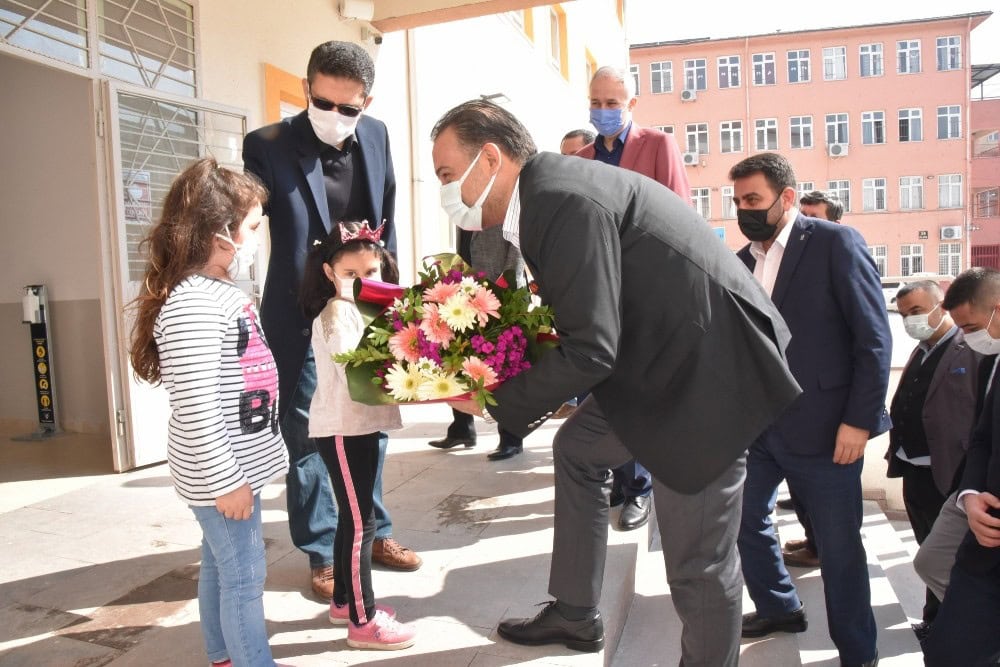 Baybatur’dan okullara ziyaret