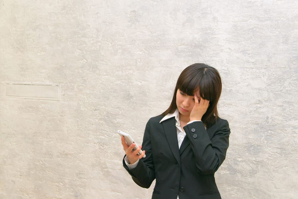 就活エージェントからの電話は無視して良い？しつこい場合の対処法を解説