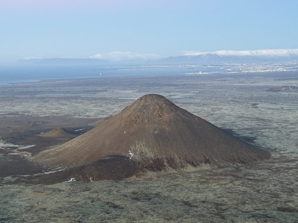 噴火で生まれた山