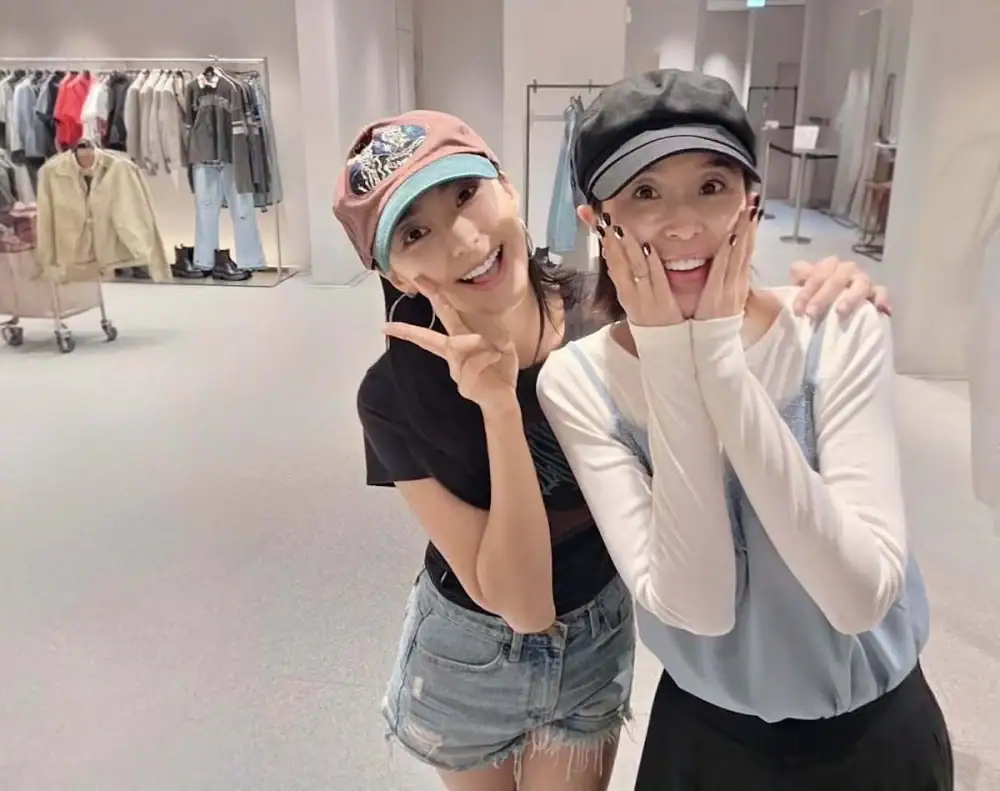 Shinji Ketemu Bora SISTAR Belanja