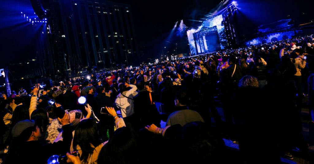 HYBE Buka Suara Soal Konser BTS di Gwanghwamun