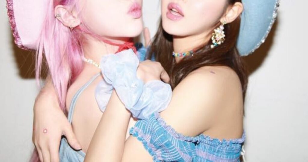 Curhat Member Girl Group: Berdiri di Samping Si Cantik Bukan Kebetulan