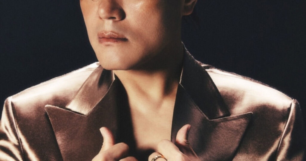 CEO Agensi K-Pop Ternama Diduga Kepo Media Sosial Fans