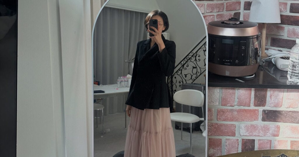 Pesan DM Aneh yang Bikin Bintang Reality Show Geleng-Geleng