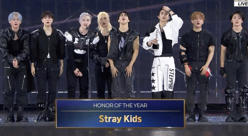 Stray Kids Borong Empat Penghargaan di THE FACT MUSIC AWARDS 2025