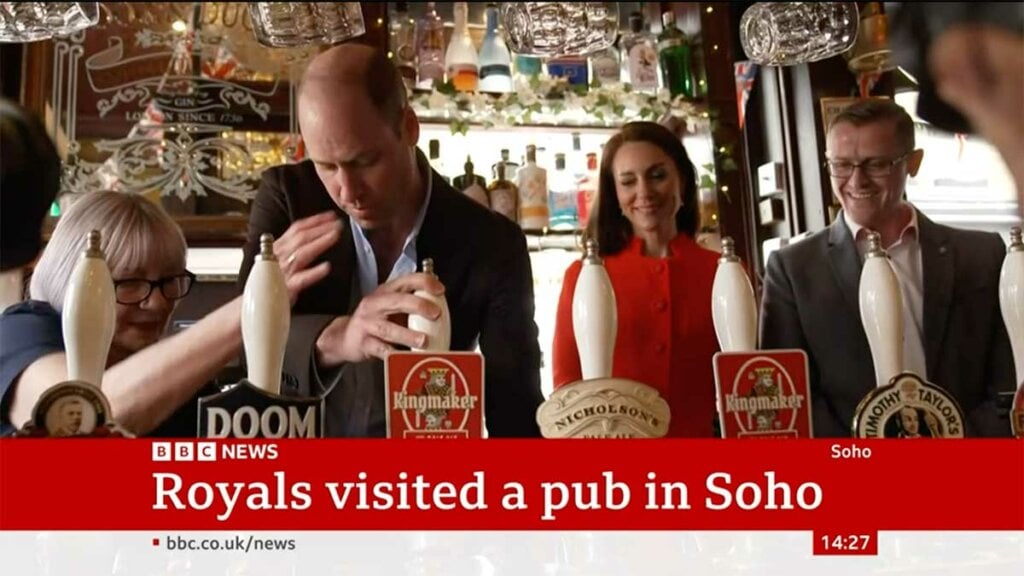 The Prince of Wales pulling a pint of Signal's Kingmaker Pale Ale, brewed exclusively for Nicholson's Pubs to mark the Coronation of King Charles III.