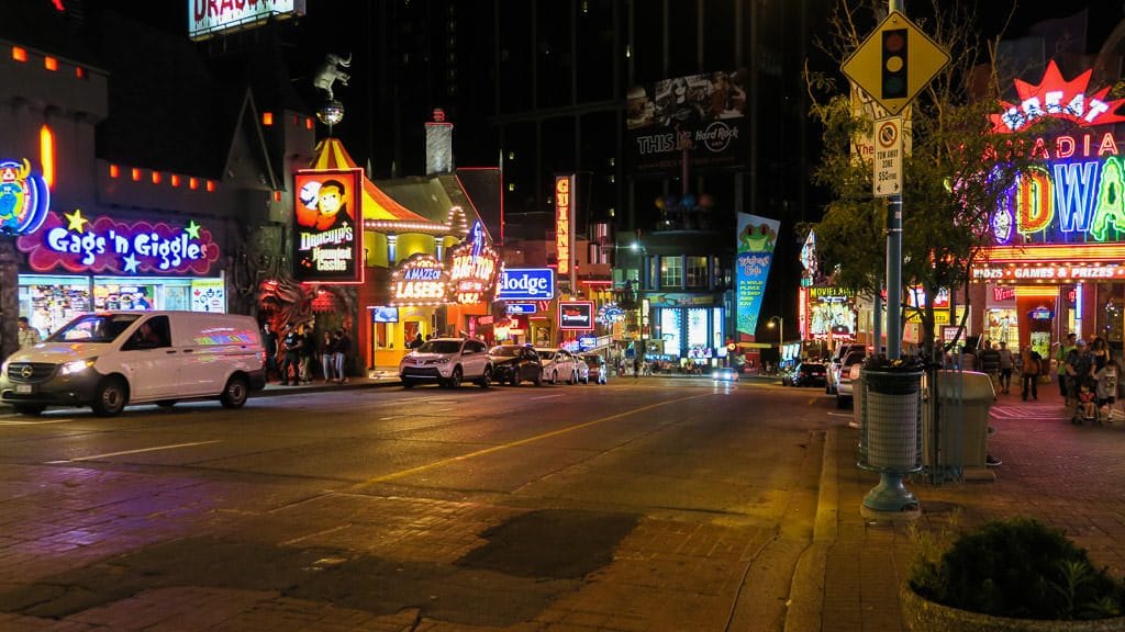 Clifton Hill and the bright lights and signs reminded us a lot of Las Vegas.