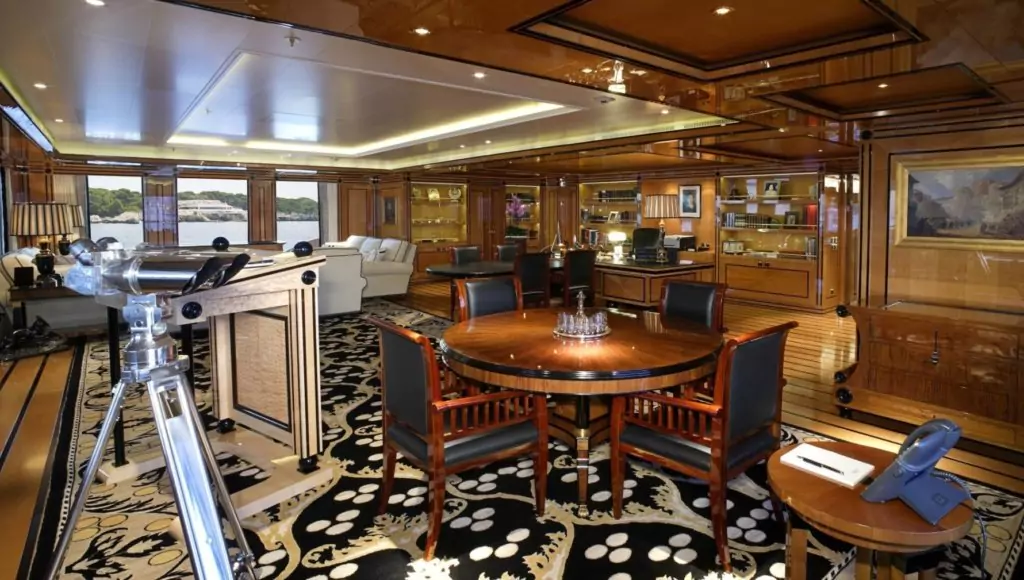 Dilbar Yacht interior