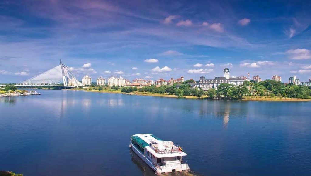 Cruise Tasik Putrajaya