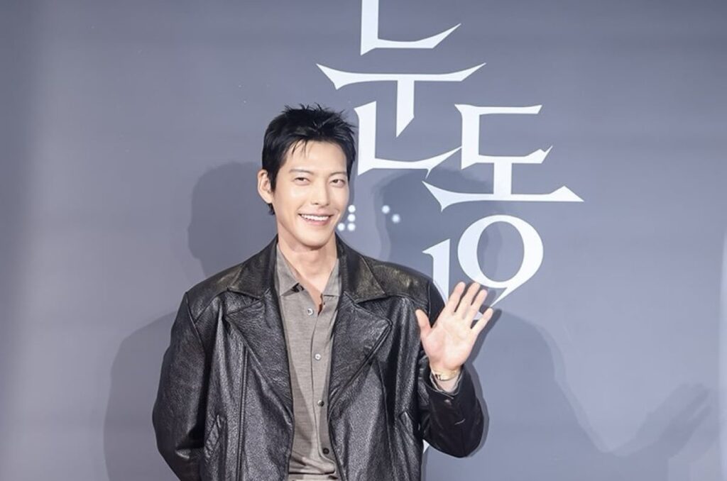 Kim Woo Bin Bikin Baper di Premiere Film Istri Tercinta
