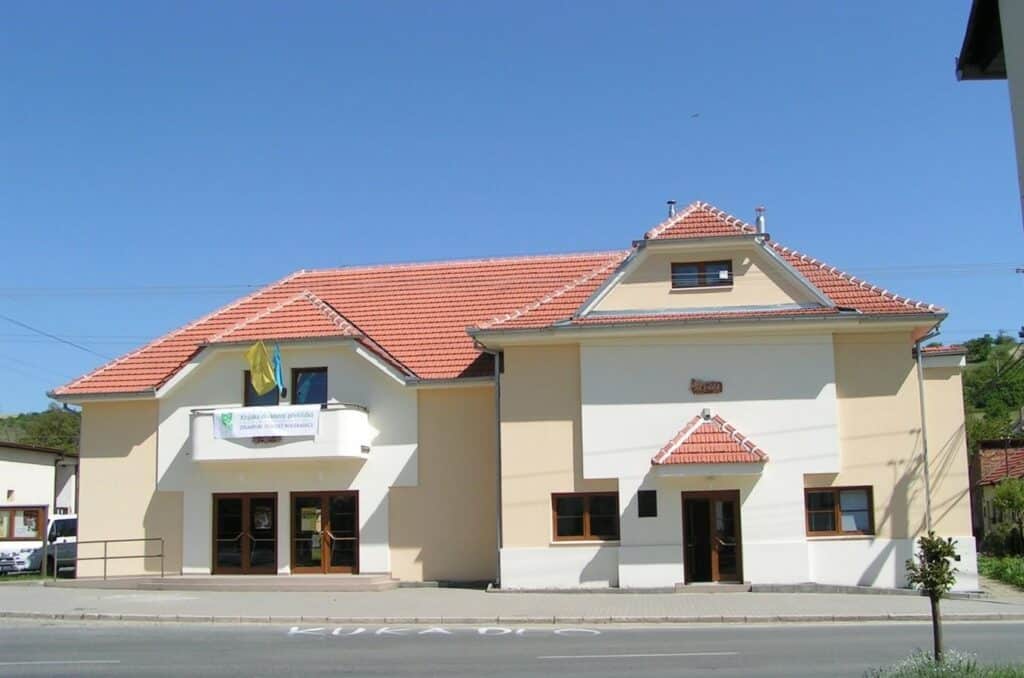 Budova divadla v Boleradicích