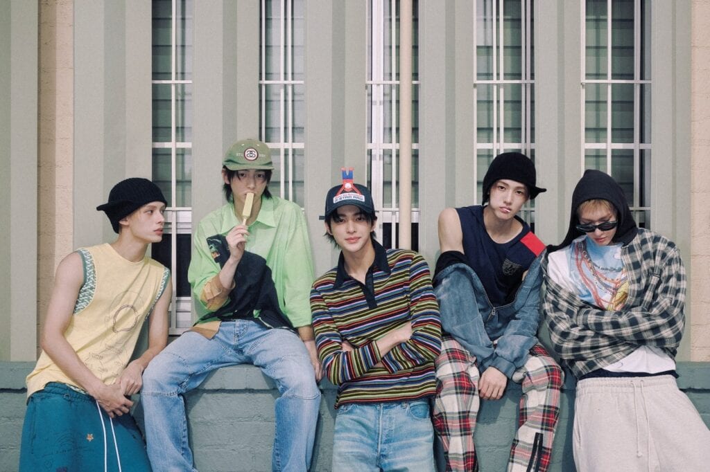 Kisah Sukses Cortis: Streaming Miliaran dan Album Laris Manis