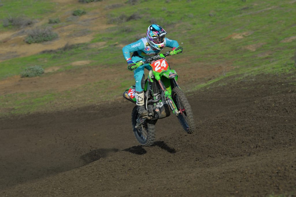 tyler lynn racing his kawasaki kx450x at the 2022 delano NGPC