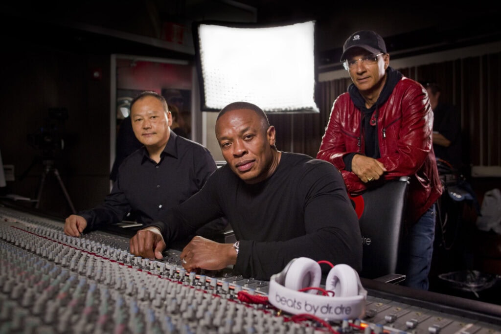 Eminem, Snoop Dogg & Dr. Dre Reunite In The Studio