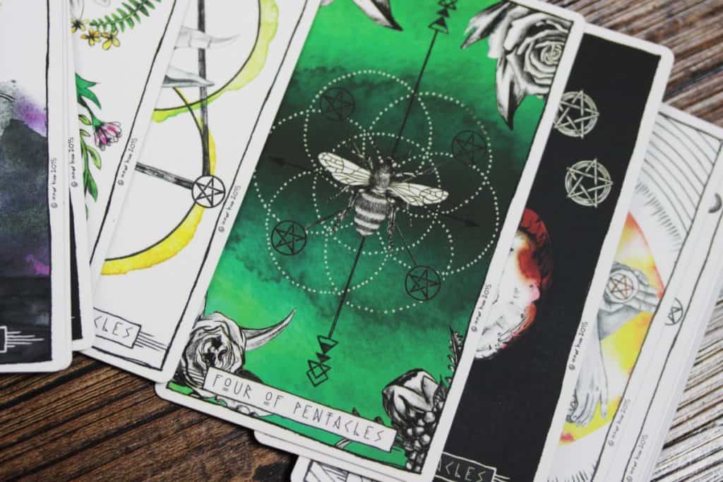 Pouvez-vous acheter vos propres cartes de tarot ?