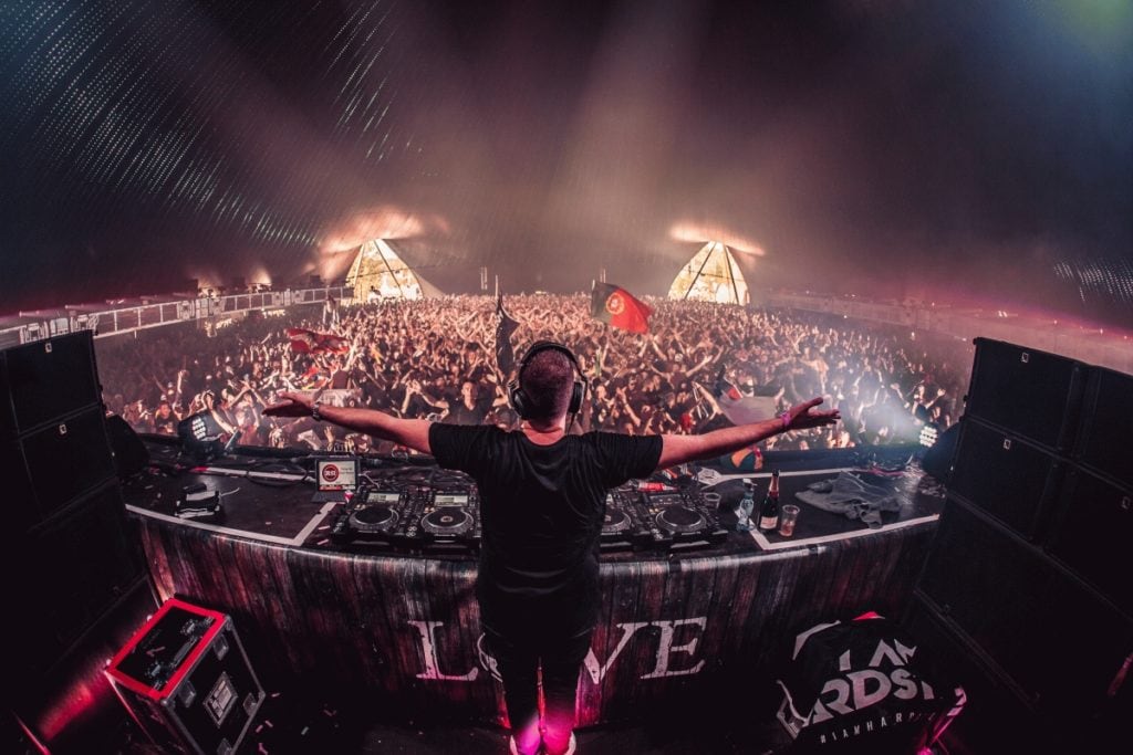 avion tomorrowland